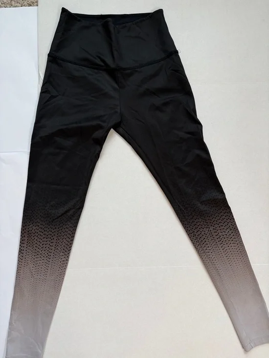 Beyond Yoga Leggings Full Length Ombré Black Gray size Medium - Picture 2 of 14